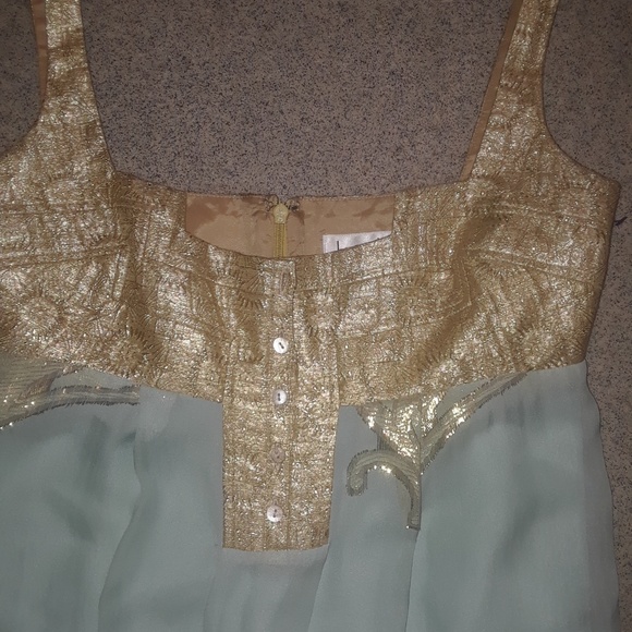 Nicole Miller - Picture 2 of 3